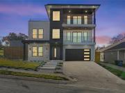 325 N Moore St, Dallas, TX 75203