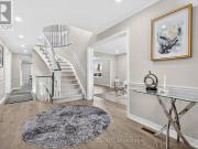 325 Salisbury Lane, Newmarket, ON, L3Y 8A6 house for...