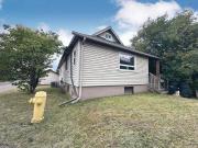 326 Pacific Avenue, Thunder Bay, ON, P7C 2S1 house for...