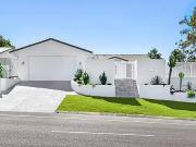 32 Alison Road, Carrara, QLD 4211