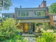 32 Belvedere Crescent, Ottawa, ON, K1M 2G4 townhouse for...