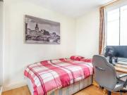 32 Frithville Gardens, London, W12 7JJ, United Kingdom |...