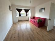 32 King Georges Drive, Woodham 3 bedrooms Property for...