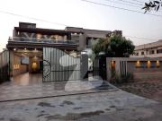 32 Marla House Available For Sale 6 Beds 7 Bathroom...