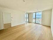 32. Stock: Citylife Pur 2 Zimmer mit Weitblick U1...