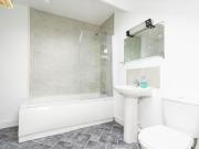 32b Bachelors Walk, Lisburn, BT28 1XN