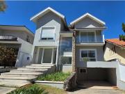 330 Área Útil Casa Alugar, 3 Dormitórios localizado em...