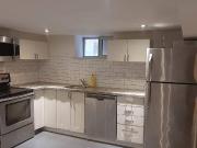 330 Harbord St B Toronto ON M6G 1H2 3 Bedroom Apartment...
