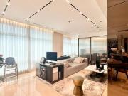 331 sqm Move in Ready Unit in Two Roxas Triangle with...