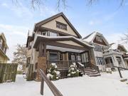 3349 N 16th St, Unit 3351