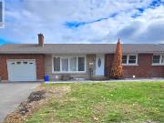 338 GRANTHAM Avenue Unit# Upper