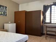 33 camere da letto, Rome Rome 00149 LS91726685