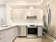 33 Elm Dr W 2207 Mississauga ON L5B 4M2 1 Bedroom...