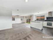 33 Evadene Drive, Tarneit VIC, Belconnen