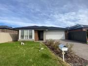 33 Joyce Way, Wangaratta VIC 3677 House For Rent