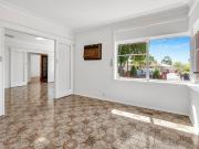 33 Lindenow Street, Reservoir VIC 3073