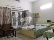 33 Marla Very Prime Location Single Storey Decent House...