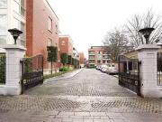 33 Shrewsbury Square, Sandymount Avenue, Ballsbridge,...