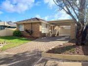 33 Vista Drive, Melton, VIC 3337