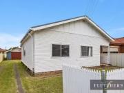 33 West Street, Wollongong NSW 2500 House For Lease