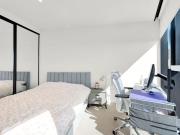 Furnished 2B2B Apartment in Melbourne CBD – Heart of the...