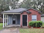 34182065 1327 Pangola Dr