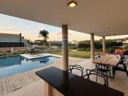 341 Área Útil Casa de Condomínio Alugar, 4 Dormitórios...