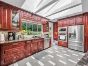 341 RABBIT LANE, West Vancouver, BC V7S 1J1 House For...