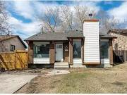 343 Ranchview Mews Nw, Calgary, AB, T3G 1M8 house for sale.