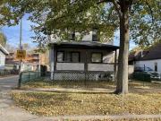 344 Chippawa Street Windsor ON N9C 2V7 5 Bedroom House...