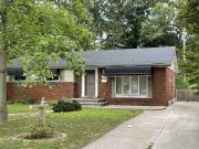 3470 Saint Patricks Avenue Windsor ON N9E 3H4 4 Bedroom...