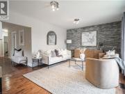 34 Briarwood Crescent Unit# Upper, Hamilton, ON, L9C 4B9...