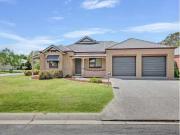 34 Robbins Drive, EAST ALBURY House for rent Listed by...