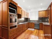 34 Shepparson Avenue, Carnegie, VIC 3163 House for Rent...