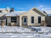 34 Woodglen Crescent SW