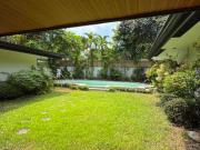 350 sqm Bungalow House for Rent in Urdaneta Village,...