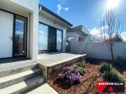 3/52 Lambrigg Street, Farrer ACT 2607 Townhouse For Rent...
