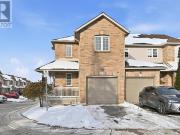 35 346 Highland Road W, Hamilton, ON, L8J 3T3 townhouse...
