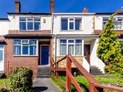 35 Manor Avenue Leeds, LS6 1BY 35 Manor Avenue Leeds, LS6 1BY