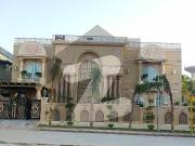 35 Marla Luxury Royal Palace Available For Sale In DHA...
