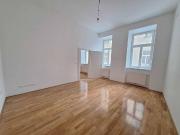 360 TOUR / Geräumige und modern ausgestattete 2 Zimmer...