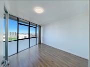 Freshly renovated, Oversized 208sqm, North Facing, Top... Freshly renovated, Oversized 208sqm, North Facing, Top...