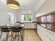 3/674 Toorak Road, Toorak