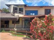 369 Área Útil Casa de Condomínio Alugar, 4 Dormitórios...