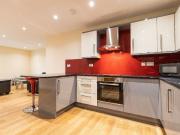 36 Ecco, 3 bedroom, Apartment