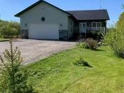 36 Grand Pines Dr, Alexander Rm, MB, R0E 2A0 house for sale.