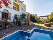 375 Área Útil Casa de Condomínio Alugar, 4 Dormitórios...