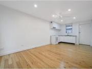 37/9 17 Newton Street, ALEXANDRIA Apartment for rent...