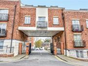365,000 | 37 Bow Bridge Place, Irwin Street, Kilmainham,...