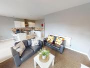 37 Royal Victoria Court, Gamble. 2 bed flat to rent...